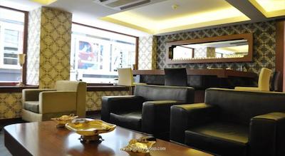 آتیک پالاس هتل