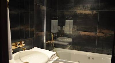 آتیک پالاس هتل