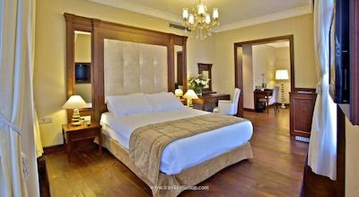 آتیک پالاس هتل