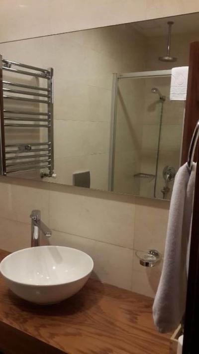 تریادا بوتیک اند رزیدنس