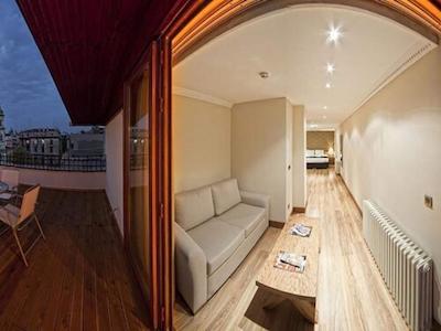 تریادا بوتیک اند رزیدنس