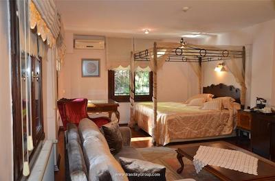 ویلا اسفندون