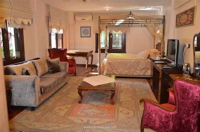 ویلا اسفندون