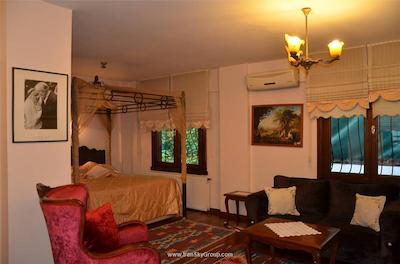 ویلا اسفندون