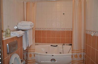 ویلا اسفندون