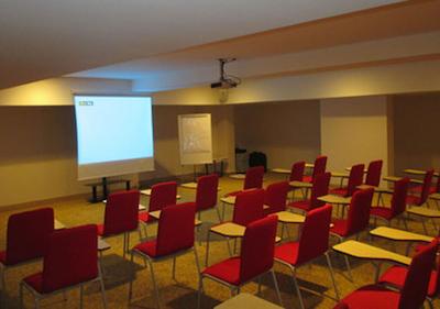 روکس هتل ایرپورت