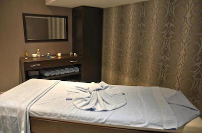 روکس هتل ایرپورت