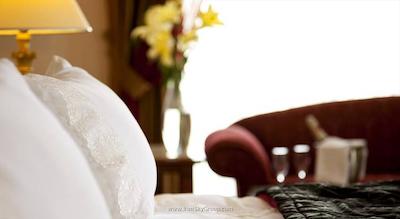 آی‌سی هتلس ایرپورت