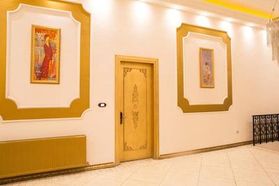 آرت دکو اچ‌ تی دیزاین سوئیت