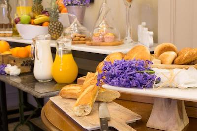 آرت دکو اچ‌ تی دیزاین سوئیت