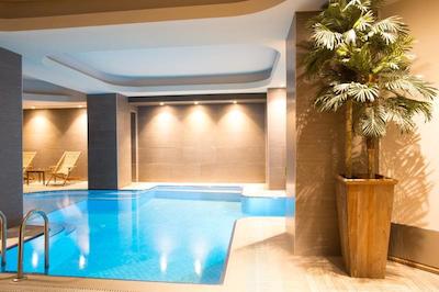 آرت دکو اچ‌ تی دیزاین سوئیت