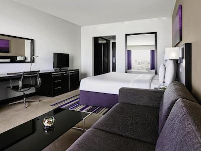 پولمن دبی کریک سیتی سنتر