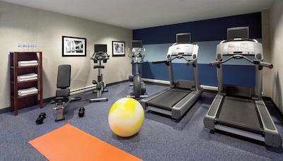 فور پوینت بائ‌ شرایتون کنفرانس سنتر گتینیو