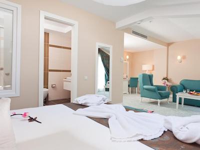 مرکیا هتل اند ریزورت