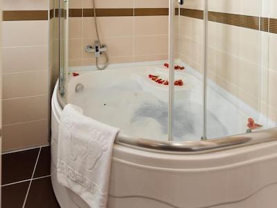 مرکیا هتل اند ریزورت