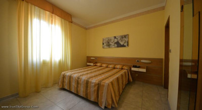 یونیورسیتی