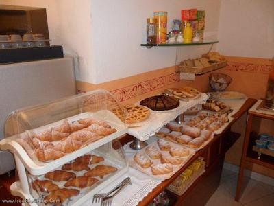 یونیورسیتی