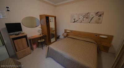 یونیورسیتی