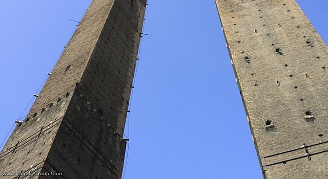 یونیورسیتی