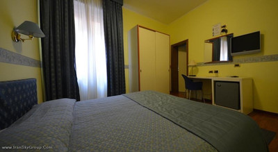 یونیورسیتی