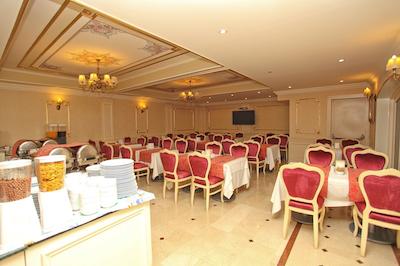 امیرال پالاس هتل