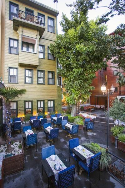 گاردن هاوس استانبول