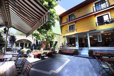 گاردن هاوس استانبول