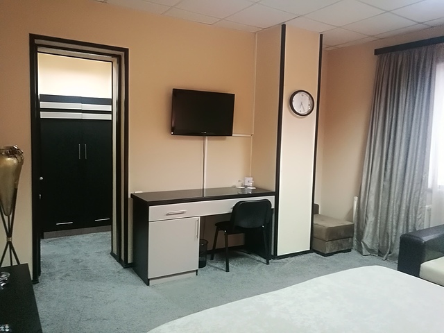 دیپلمات