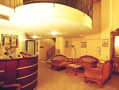 فاتح رسادی هتل