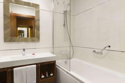 رامادا هتل اند سوئیت استانبول آتاکوی