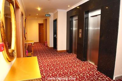 گرند رزا هتل