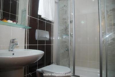 گرند رزا هتل