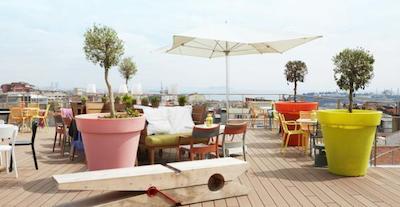 دمیرورن استقلال پالاس