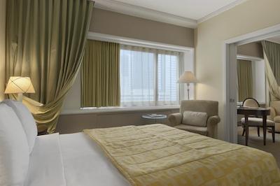 فرمونت د کوئین الیزابت