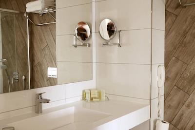 سنتیدو گلد آیلند هتل