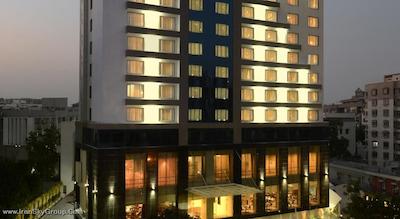 رادیسون بلو هتل احمدآباد