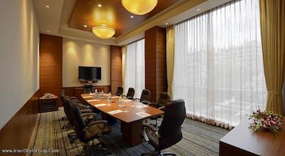 رادیسون بلو هتل احمدآباد