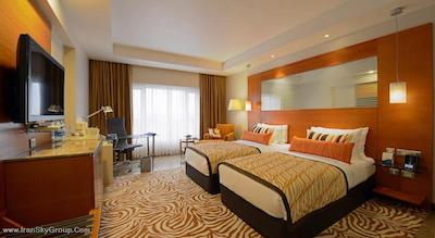 رادیسون بلو هتل احمدآباد