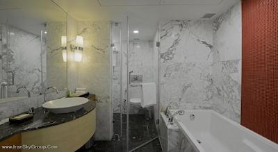 رادیسون بلو هتل احمدآباد