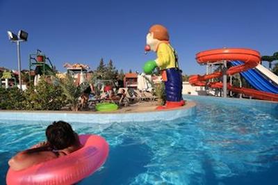 آکوا سل هالیدی ویلیج