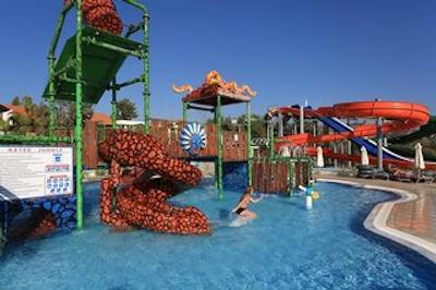 آکوا سل هالیدی ویلیج