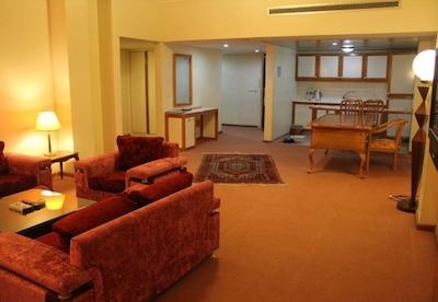 هتل هما 2 مشهد