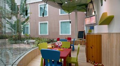 گو این منوس