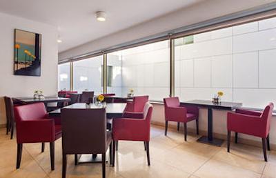 اچ ‌اف فنیکس آربن