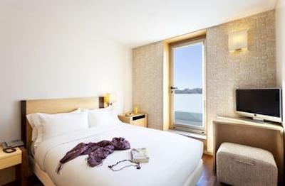 اچ ‌اف فنیکس آربن