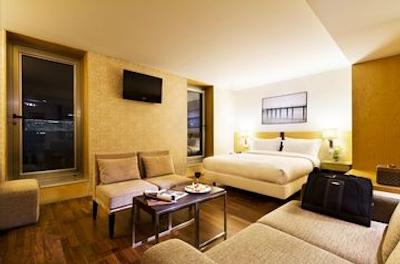 اچ ‌اف فنیکس آربن