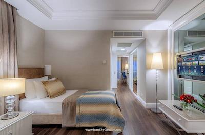 الوا دونا اکلوسیو هتل اند اسپا