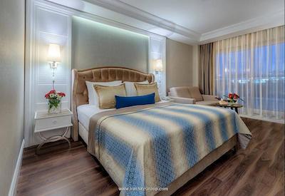 الوا دونا اکلوسیو هتل اند اسپا