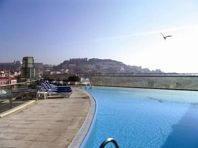 وی ‌آی ‌پی اکزکیوتیو ادن اپارت هتل