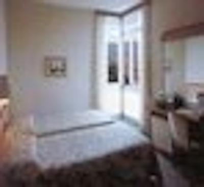 ب اند ب فیرنز سیتی سنتر